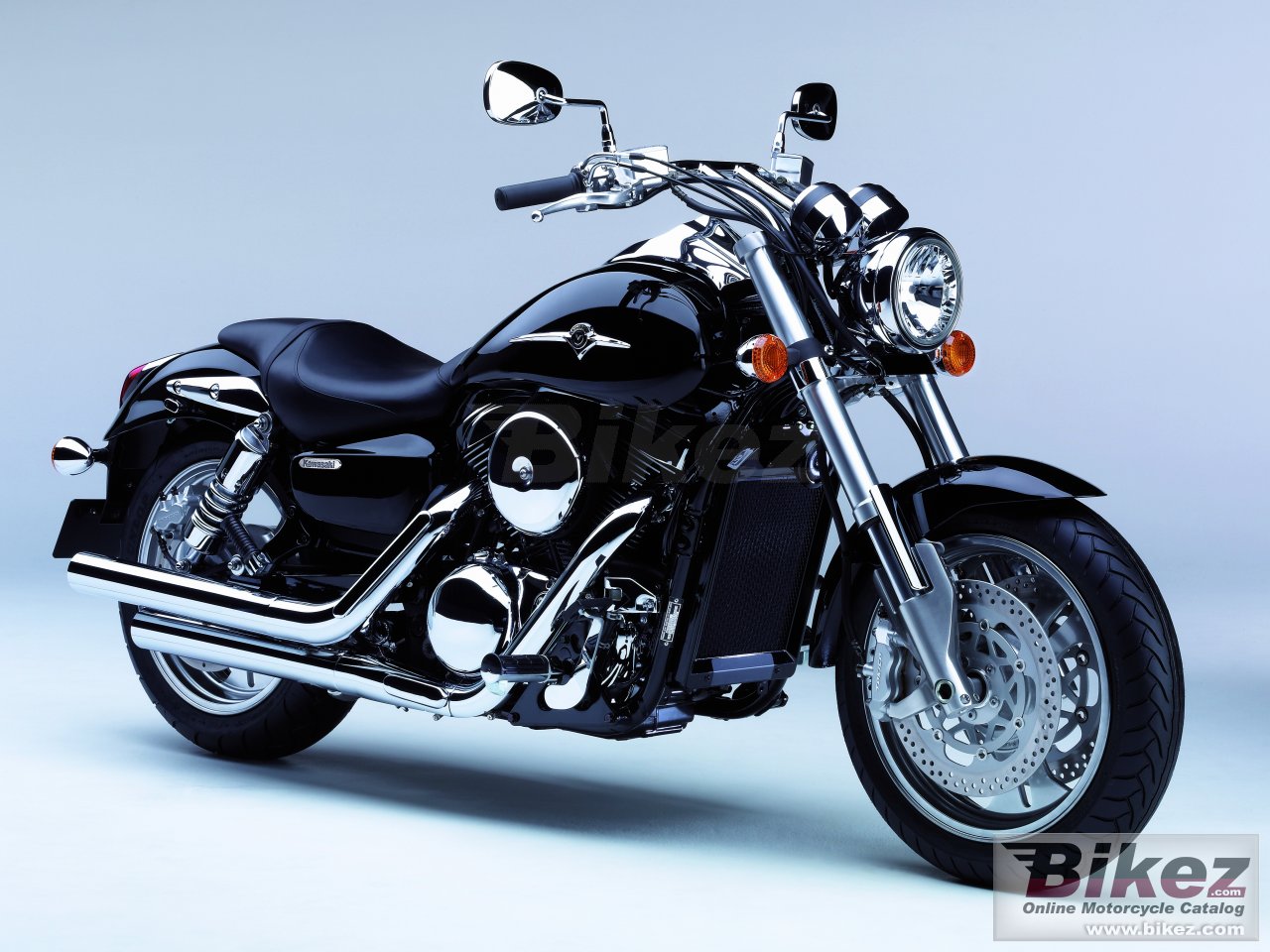 Big Kawasaki vulcan 1600 mean streak picture and wallpaper from Bikez.com